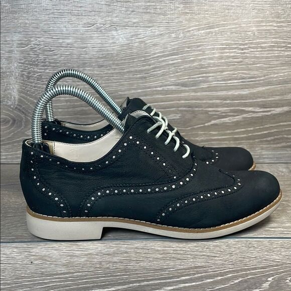 Cole Haan Gramercy Black Leather Women’s Sz 7B Wingtip Lace Up Oxford Shoes - Picture 1 of 10